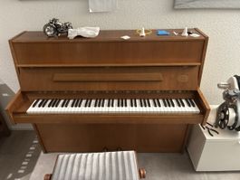 Gebrauchtes Klavier sucht neues Zuhause! Top Zustand.