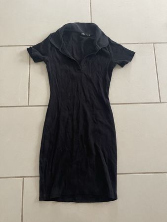 Kurzes Schwarzes Kleid von Zara Gr S