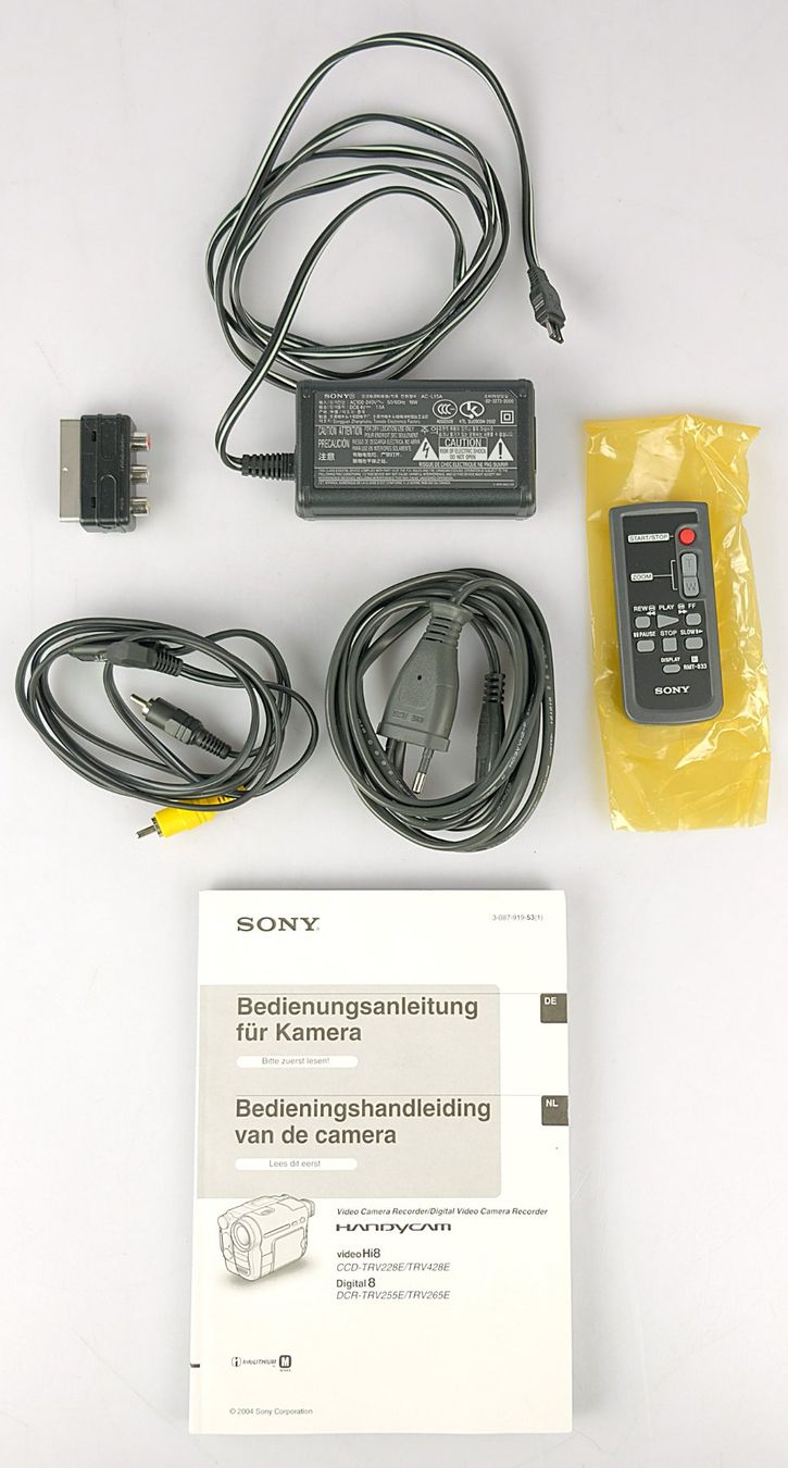 Sony Camcorder: SONY TRV228E Hi8 Camcorder – Gebraucht aus Volketswil von brockipfannenstil 6