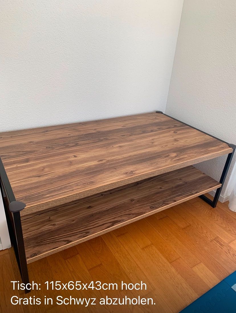 Tables: Tisch grösse 115x65x43 – D'occasion à Schwyz par rei_xlz2