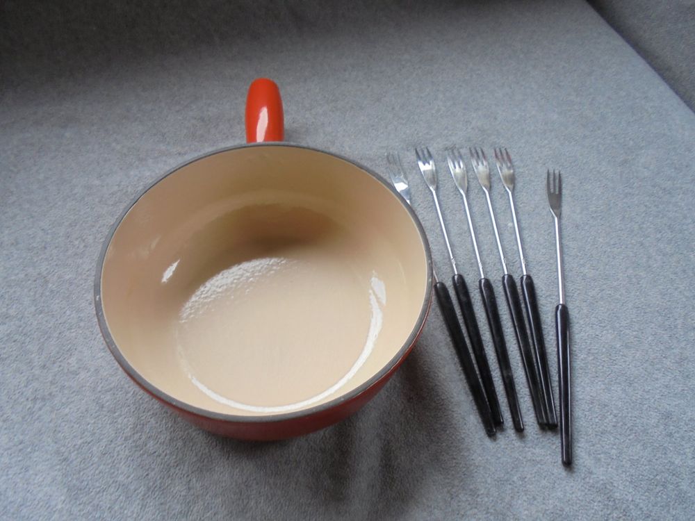 Le Creuset Gusseisen Fondue Caquelon orange 22 cm (Neu (gemäss