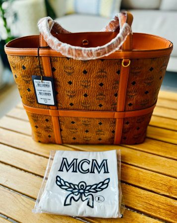 MCM Delmy Shopper Medium Cognac – Original & Neu