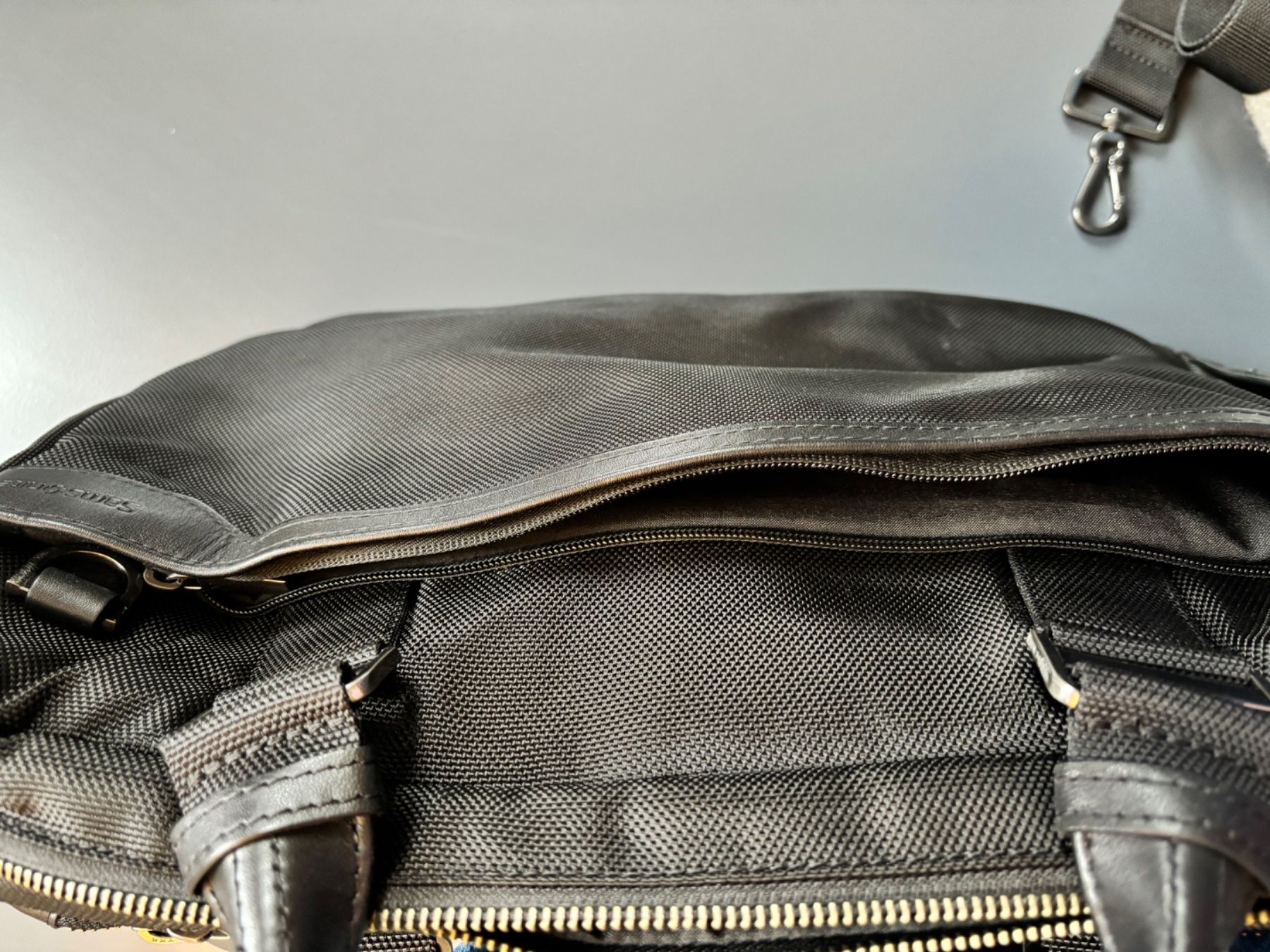 Samsonite Koffer & Taschen: Samsonite Notebook Tasche – Gebraucht aus Zofingen von  5