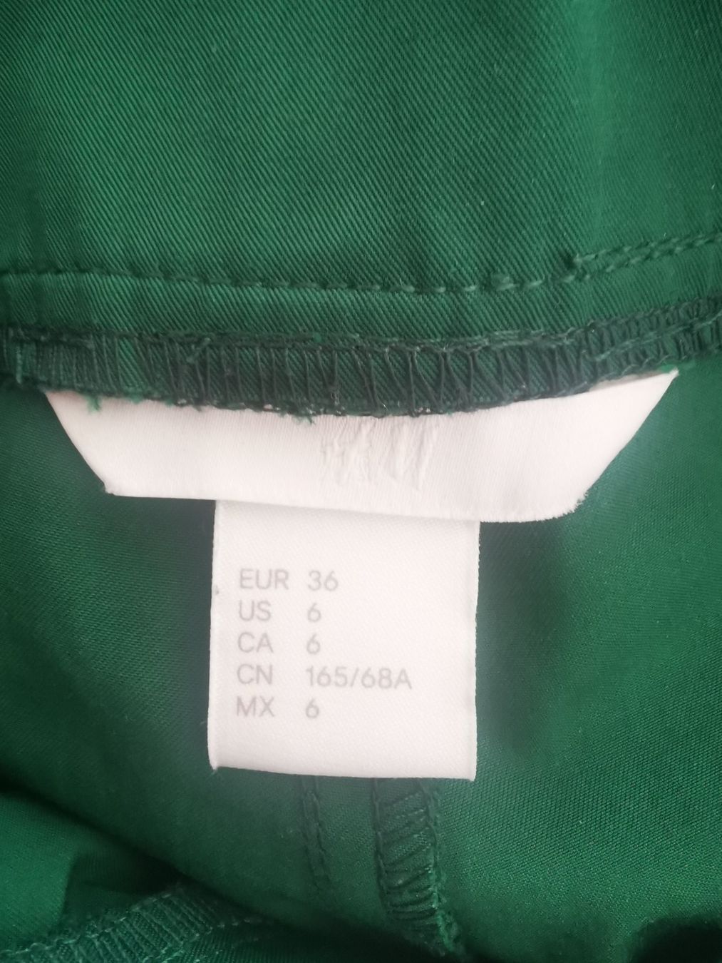 Pantaloni: Grüne Hose H&M,  Grösse 36 – Usato da Niedergösgen venduto da lil_s6k8 5