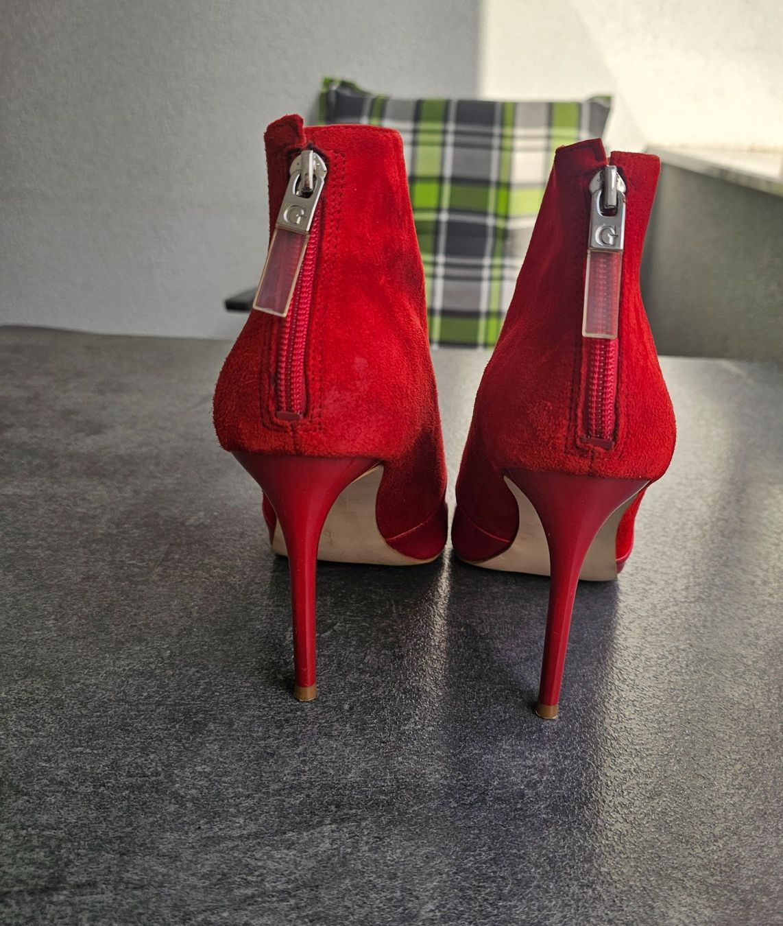Guess Scarpe da donna: ***GUESS ***Damen Schuhe Gr.40 – Usato da Bronschhofen venduto da Xena37 6
