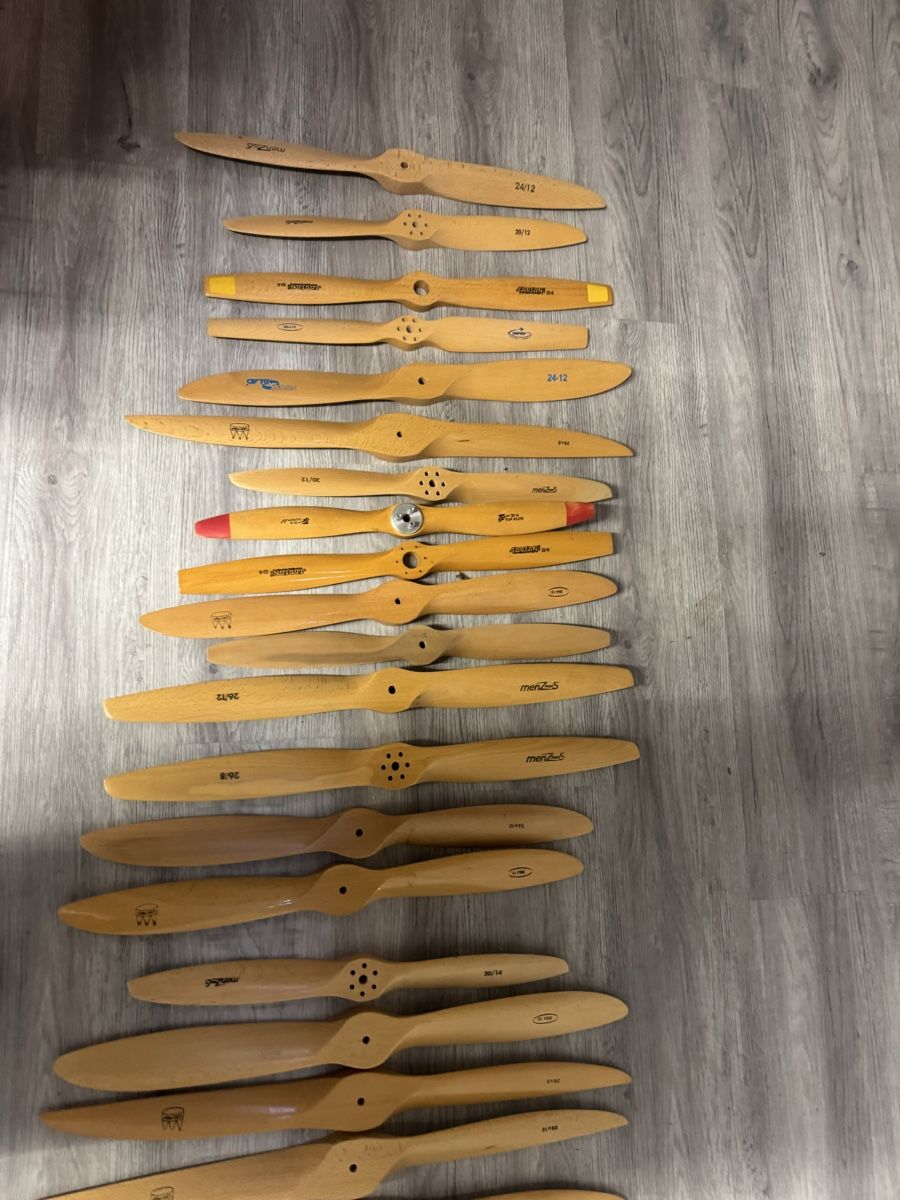 Modellismo RC: 24 Stk. Holzpropeller / Flugzeugpropeller – Nuovo (secondo la descrizione) da Schnottwil venduto da stubi02 6