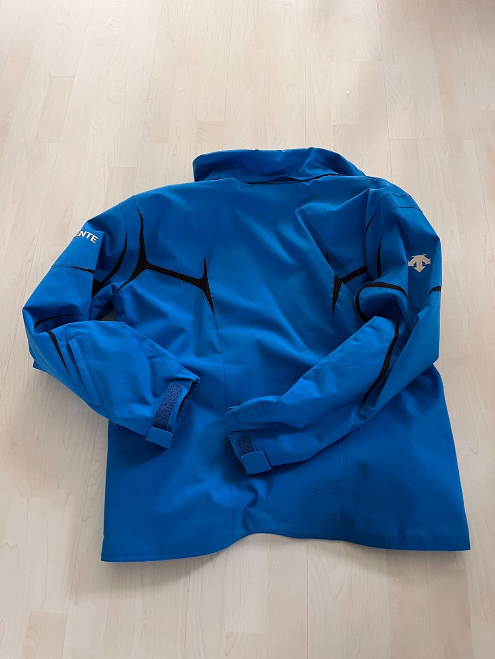 Jacken: Herren Ski Jacke DESCENTE – Gebraucht aus Stans von Moritz01112 1