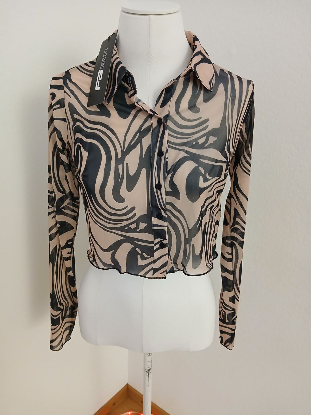 Camicette: Trendige Braun Bluse  Muster Gr. S – Nuovo e nell'imballaggio originale da Glattbrugg venduto da hap_8w8v