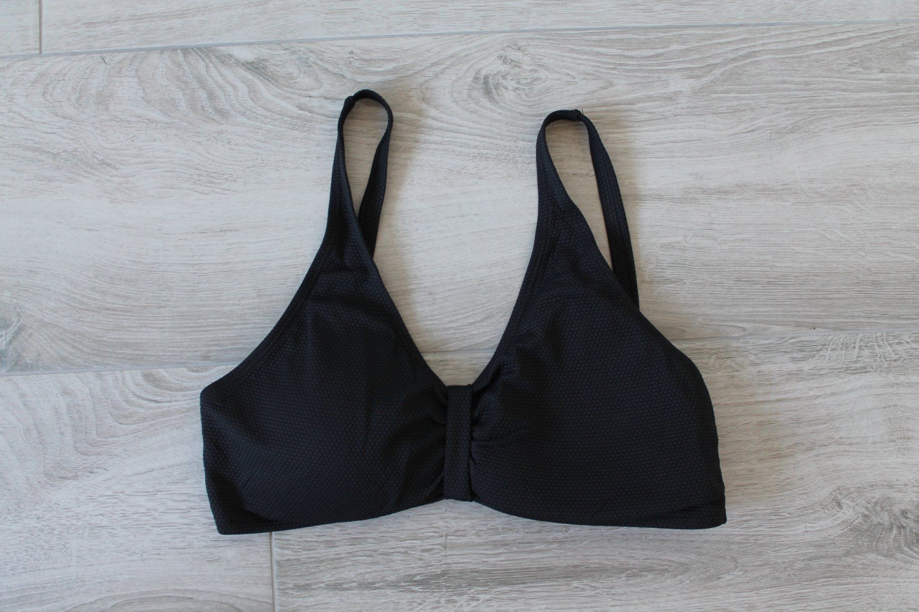 Maillots de bain & Bikinis: Haut de bikini neuf taille 40 – D'occasion à Chez-le-Bart par jasse 2
