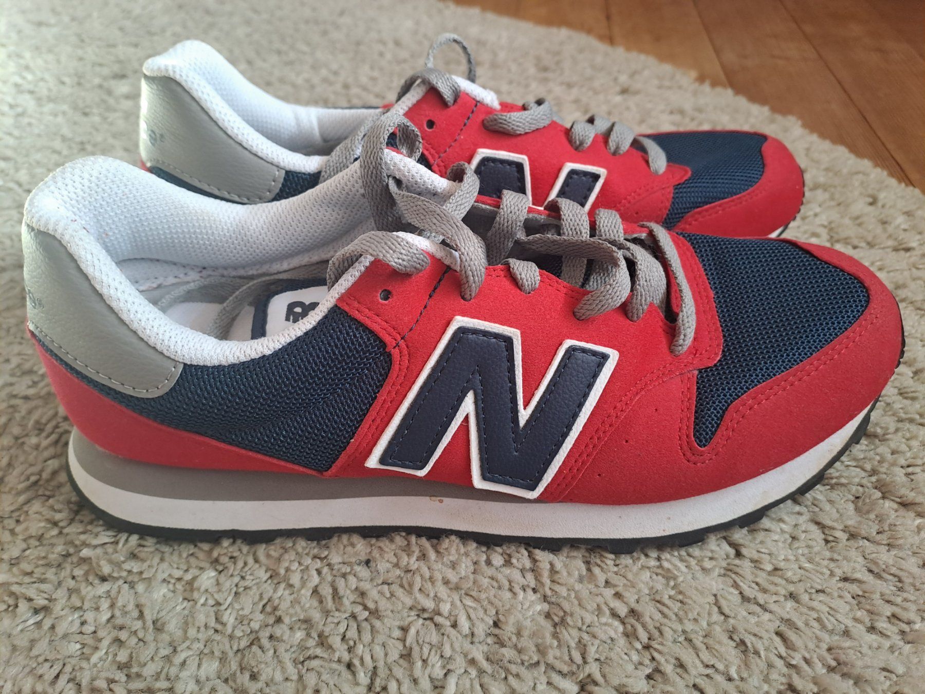New Balance Herrenschuhe: New Balance Sneaker rot Gr. 40 – Gebraucht aus Engelberg von ollinseaotter