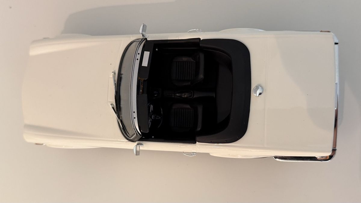 Triumph Modellini d'auto: Triumph TR6 Cabrio, Neu, sehr schwer. – Nuovo (secondo la descrizione) da Basel venduto da Zomeg 3