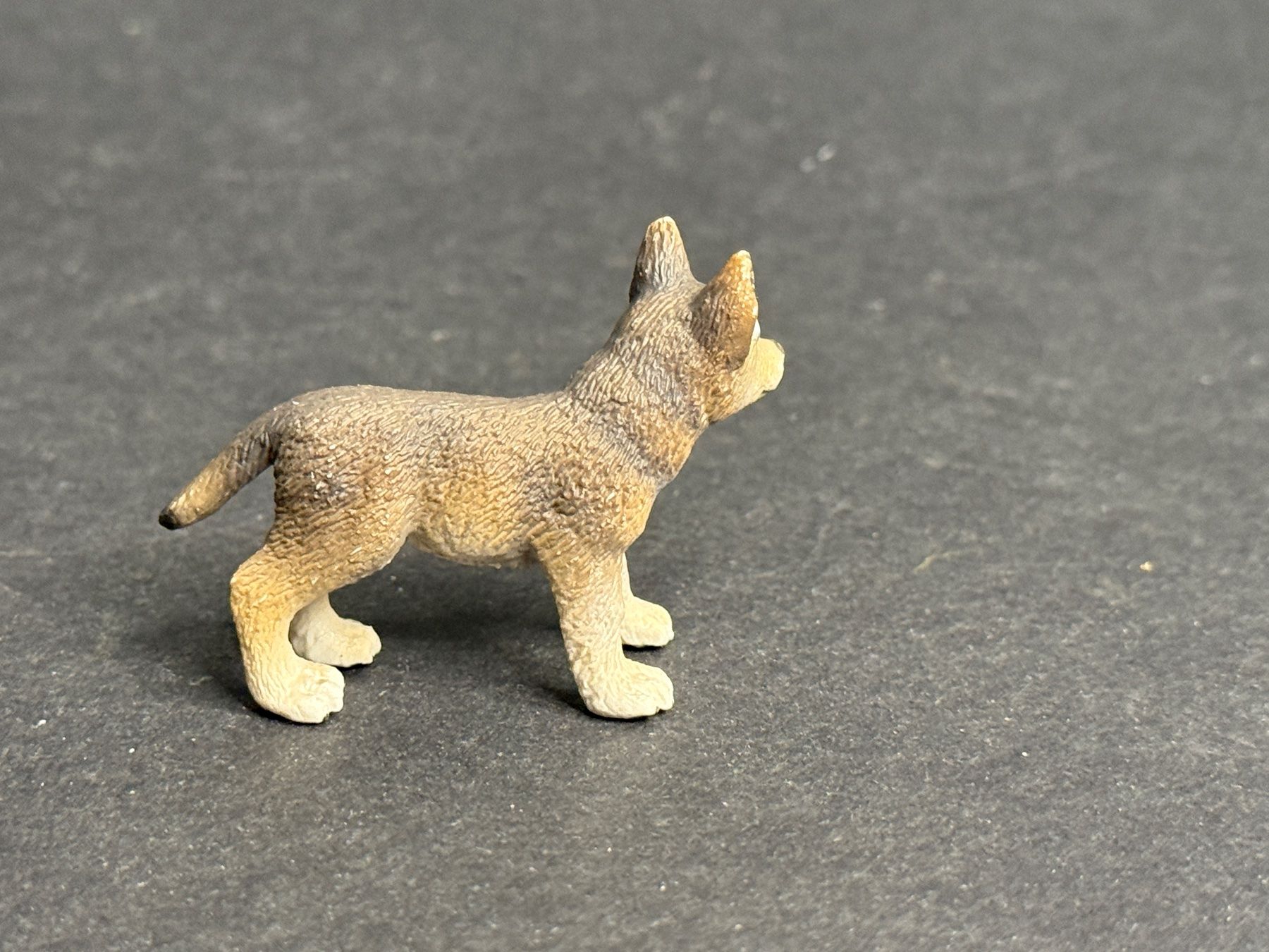 Schleich Statuette: Schleich Wolf und Welpe Tiere Wölfe – Usato da Ennetbaden venduto da mapa05 6