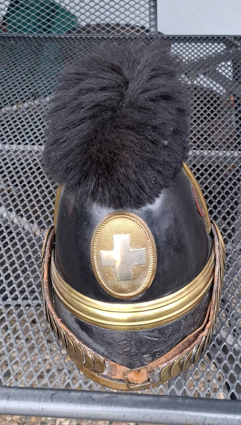 Schweizer Armee Uniformi & Effetti personali: Raupenhelm m42/52 tschako bern – Usato da Wohlen AG venduto da Suri016