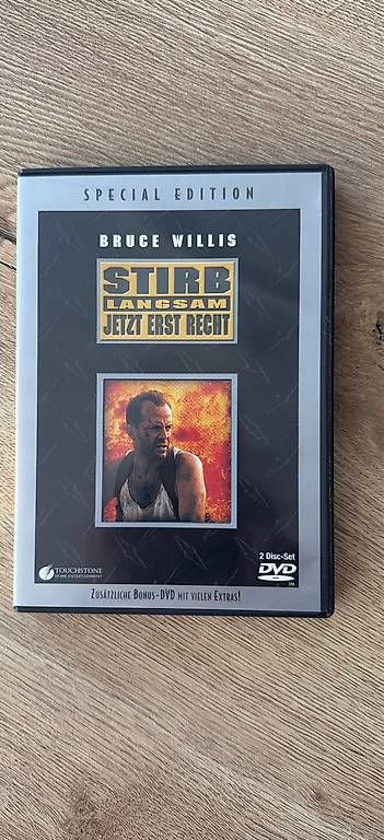 Tutti i DVDs: DVD Stirb Langsam jetzt erst recht – Usato da Niederrohrdorf venduto da rap_w8nw