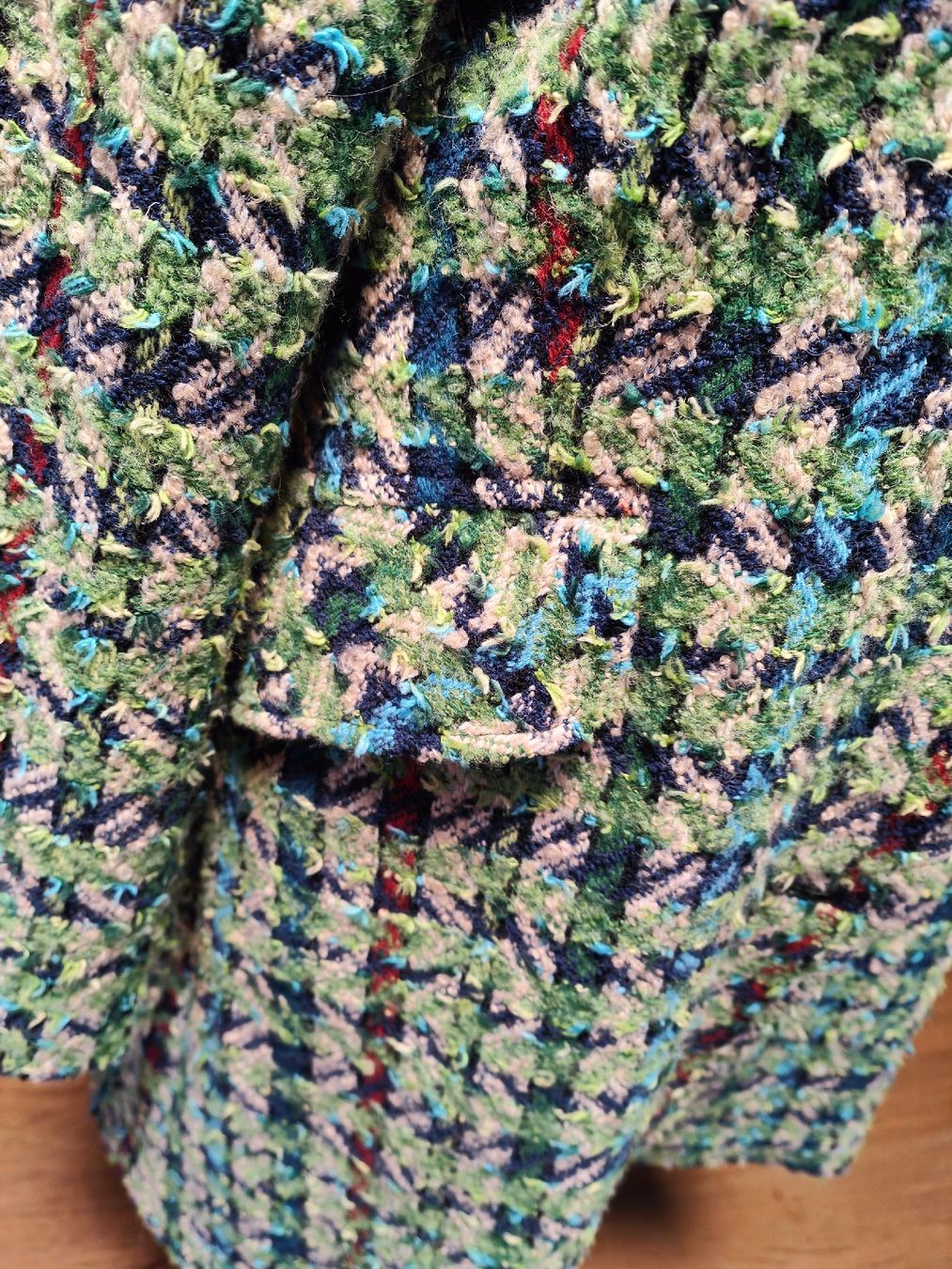 Manteaux: Manteau en tweed coloré - Style unique. – D'occasion à Massongex par kik_y97b 2