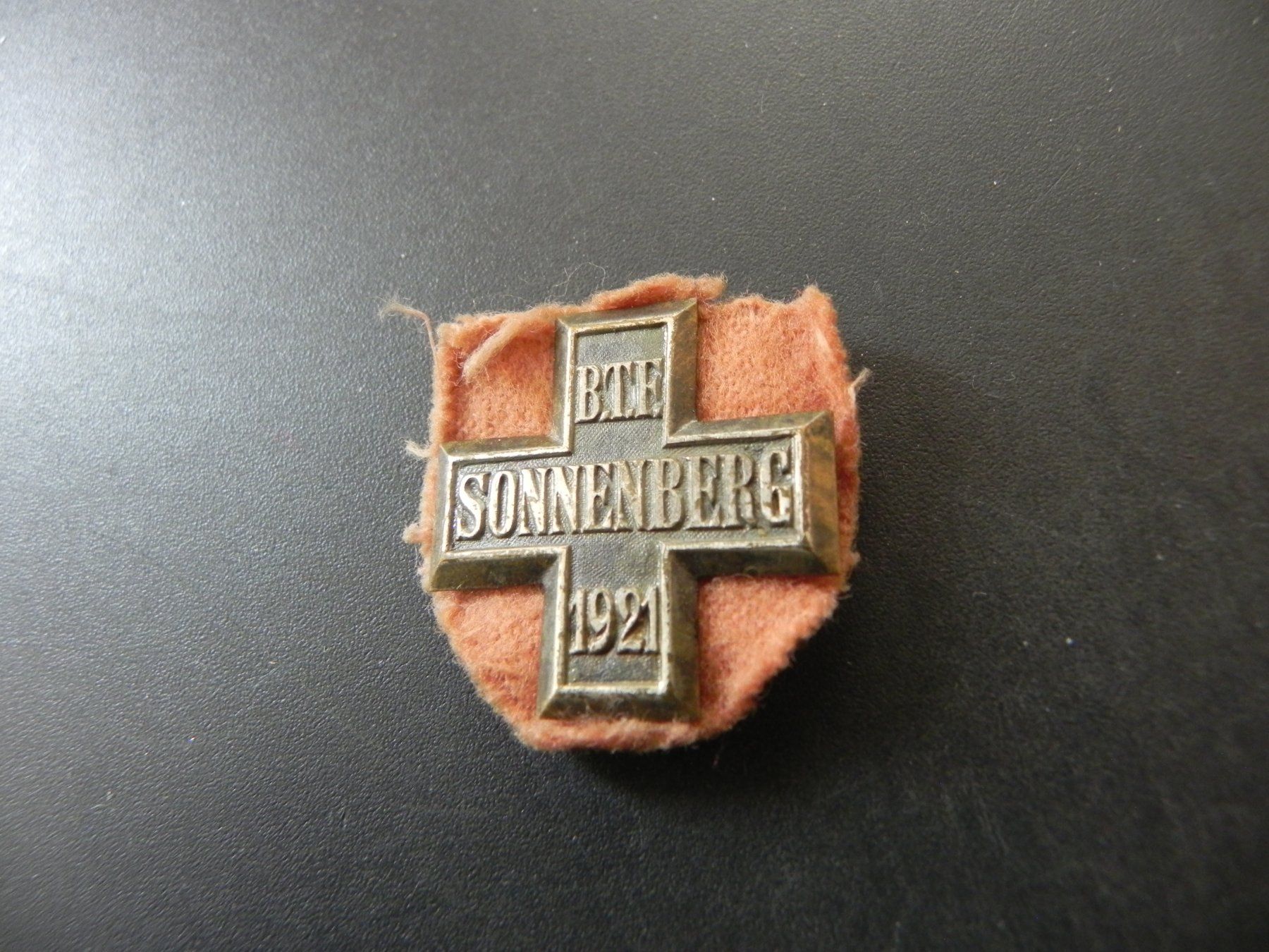 Spille & Fermagli: Altes Turnkreuz Sonnenberg 1921 – Usato da Biel/Bienne venduto da Gogolozi