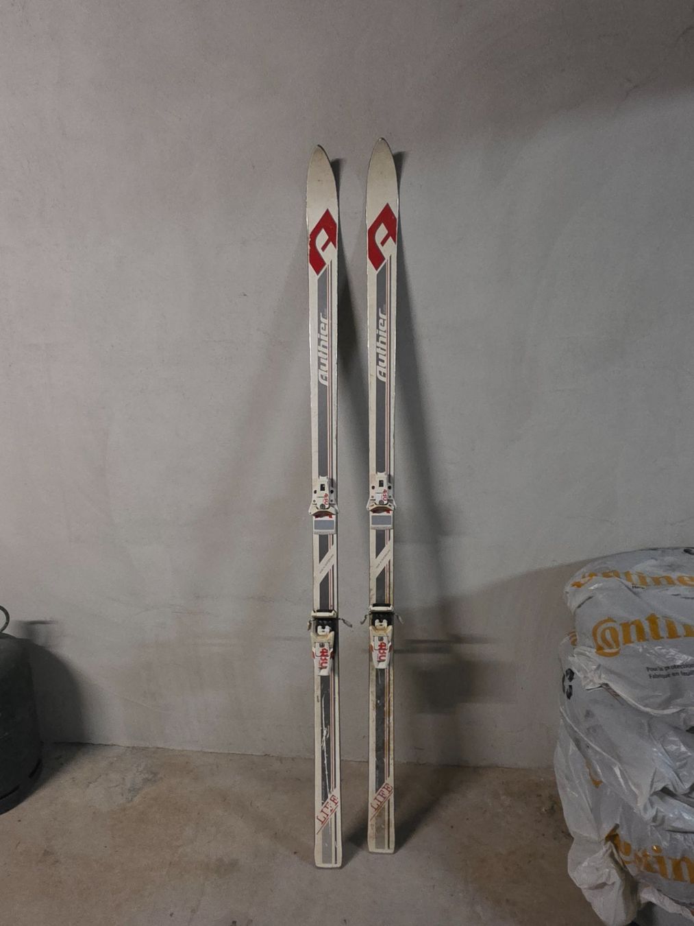 Sci: Skis de piste Authier Vintage – Usato da Athenaz (Avusy) venduto da motor_parts
