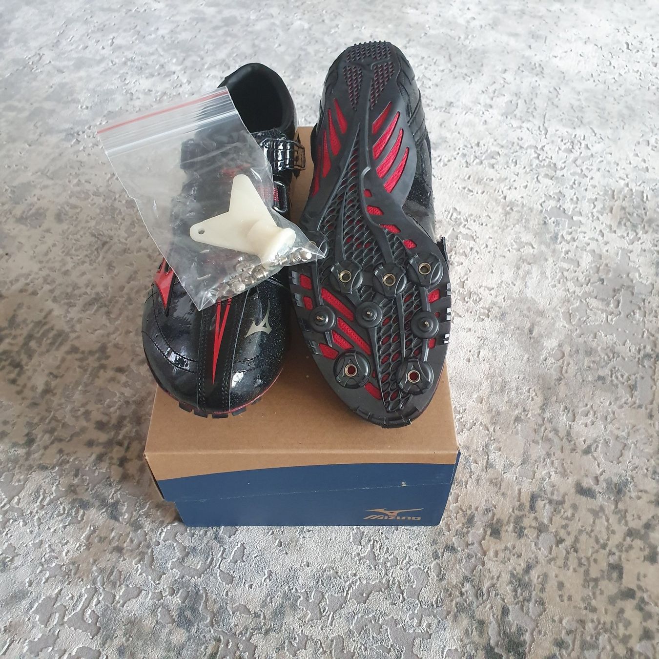 Mizuno Scarpe da uomo: Laufbahn Schuh – Nuovo e nell'imballaggio originale da Winterthur venduto da ano_7bb2 2