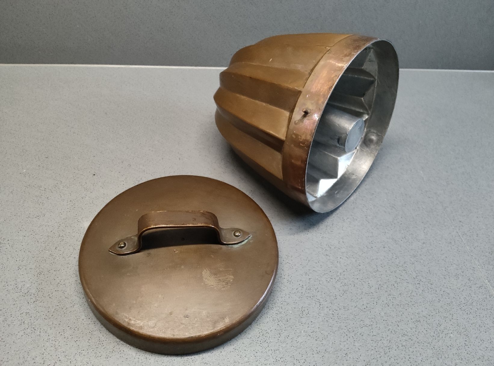 Moules à gâteaux: VINTAGE tragbare KUPFER - PUDDING - FORM – D'occasion à Minusio par Todesca 2