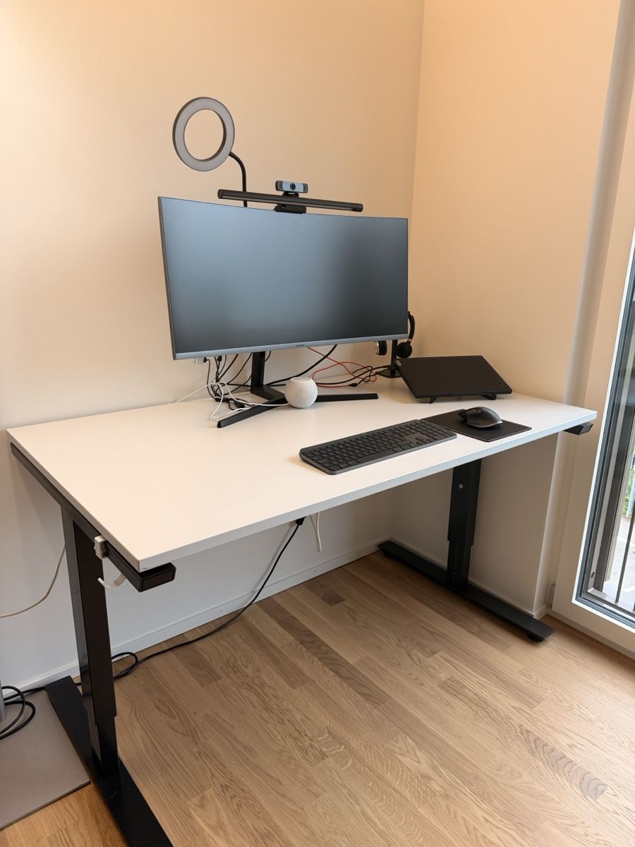 Scrivanie: Bürotisch in super Zustand – Usato da Zürich venduto da flowue