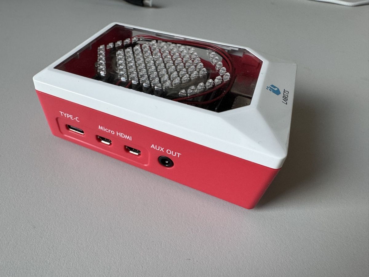 Raspberry Pi PCs: Raspberry Pi 4 Model B 8GB RAM 128GB SD Karte – Neuf (Voir description) à Zürich par tim_t6kb 2