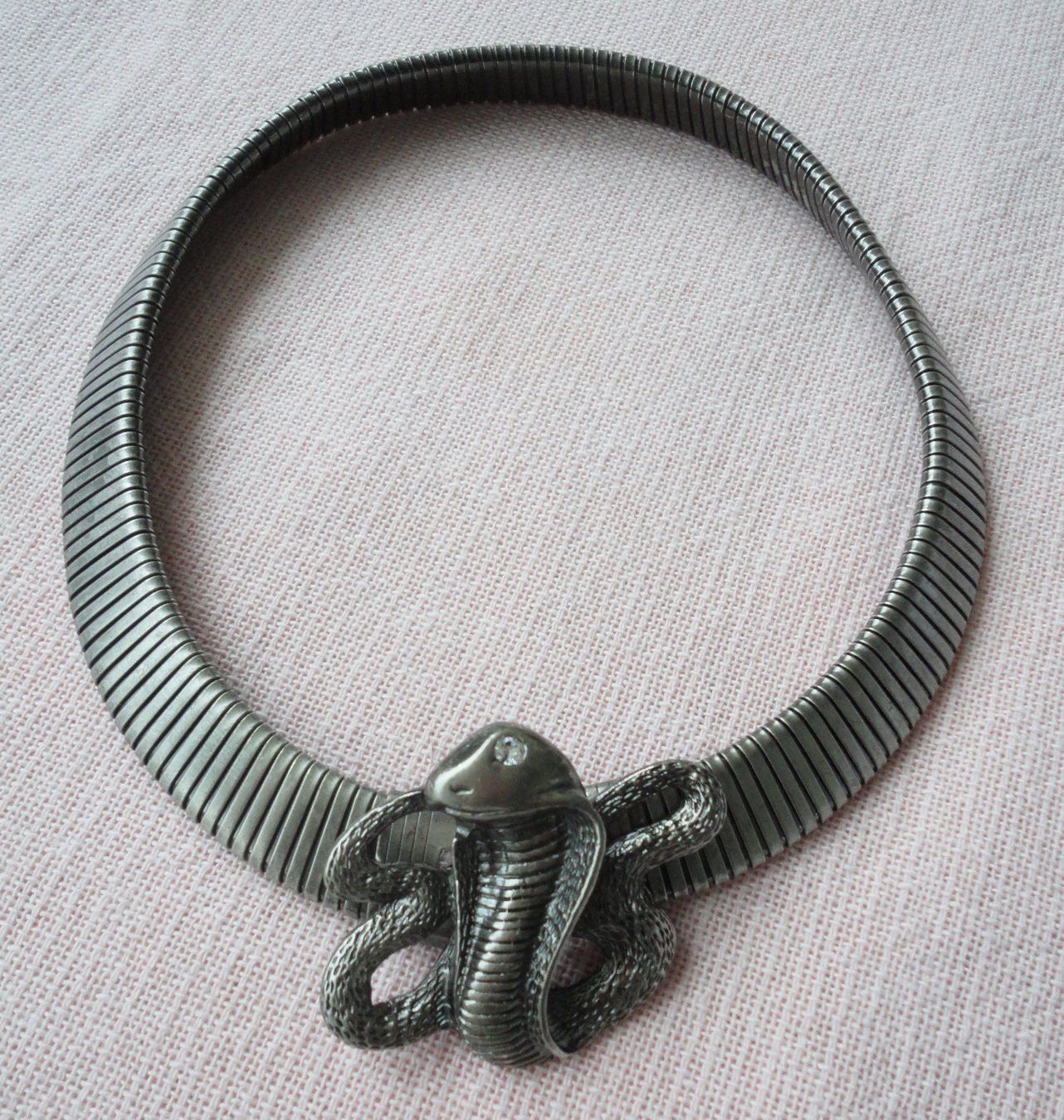Catenine: Halskette aus Metall "Kobra" – Usato da zürich venduto da parts5060