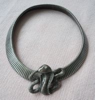 Halskette aus Metall "Kobra"