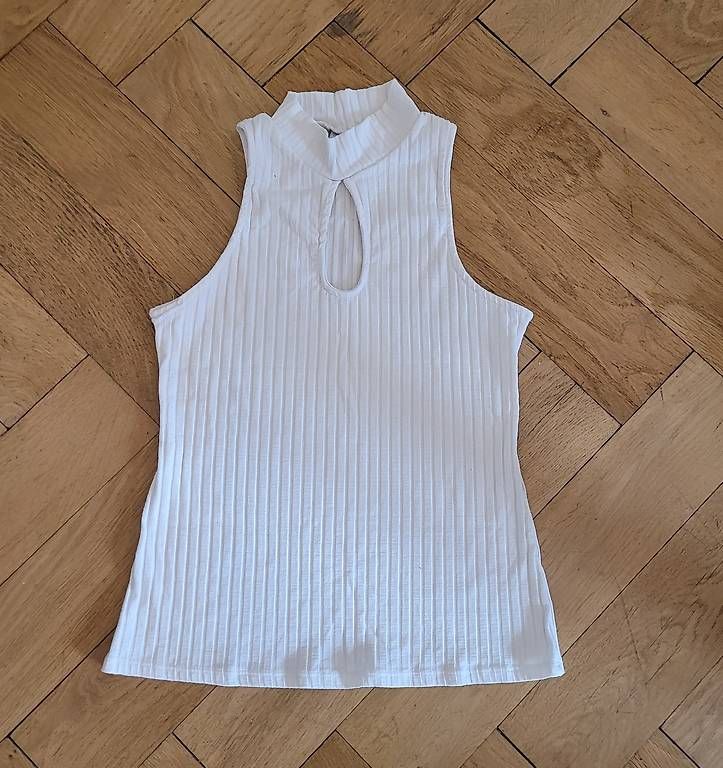 Top: Top Rollkragen Weiss M – Usato da Bern venduto da jud_7ct5