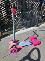 Barbie Kinderroller mit Seifenblasen