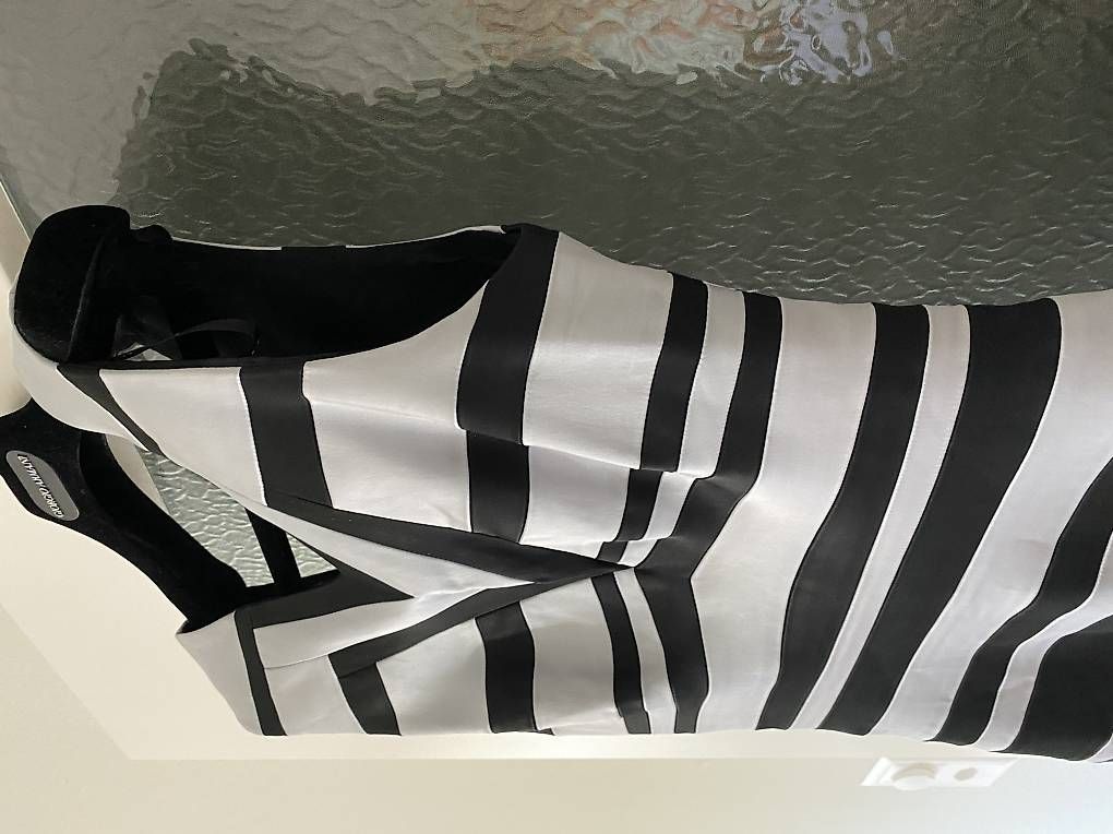 Vestiti: Karen Millen Kleid neu – Usato da Rüschlikon venduto da Sanna06 2