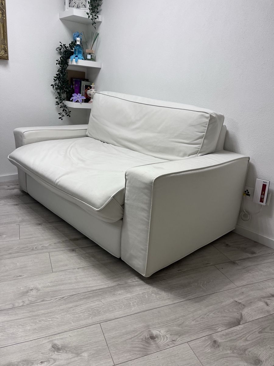 Ikea Divani: Ausziehbares Sofa – Usato da Buttwil venduto da wood16leu 2