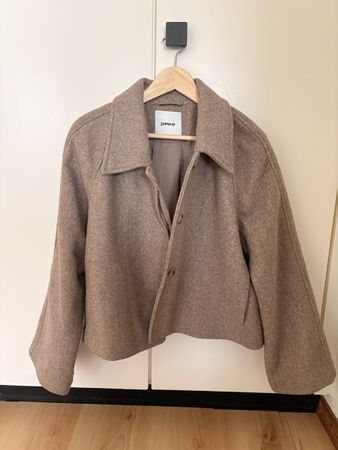 Manteau court beige clair taille M neuf