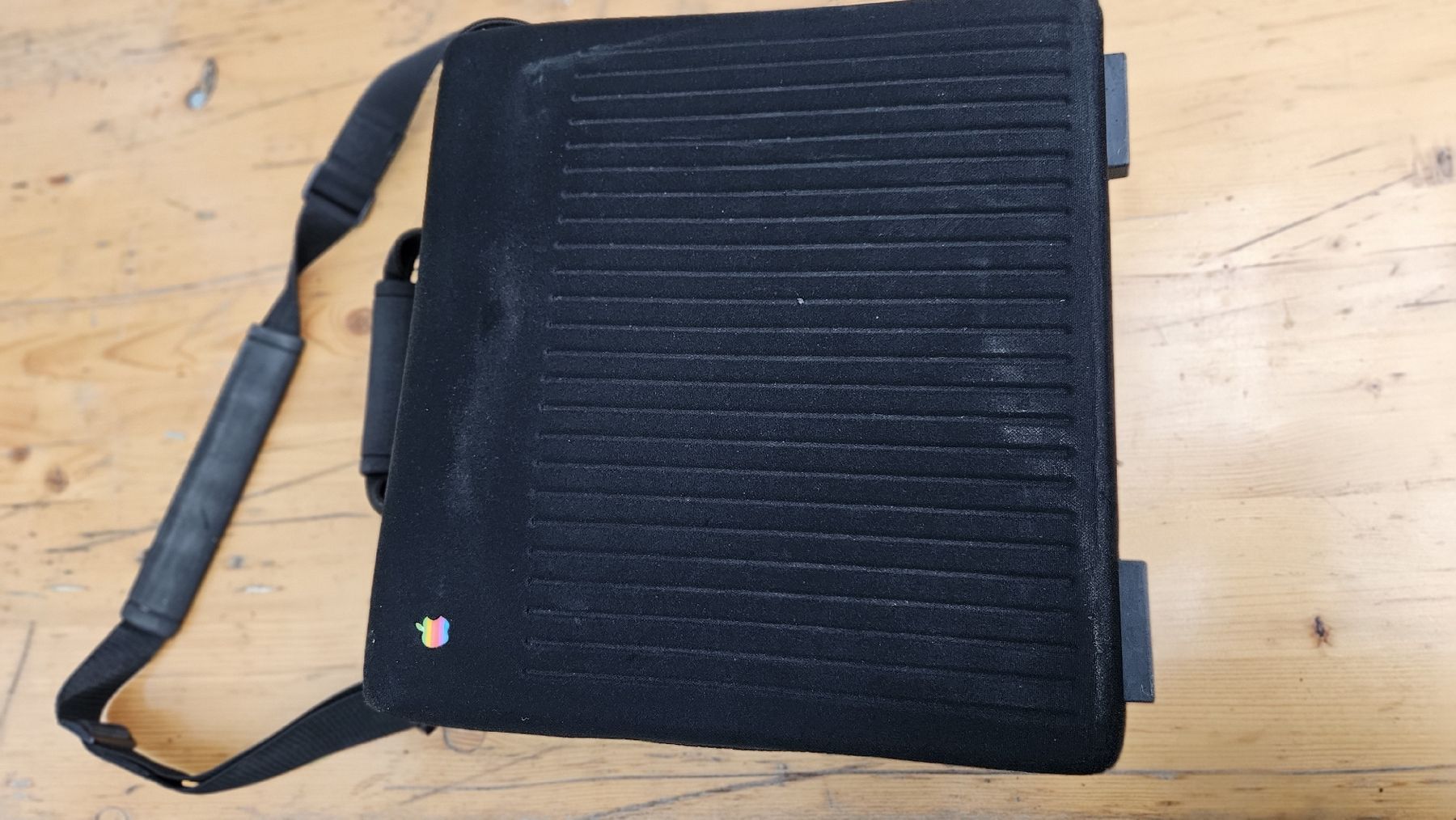 Apple PC: Apple Macintosh Portable Computer mit Zubehoer und Tasche – Usato da Ennenda venduto da Mr.Alpen16536 3