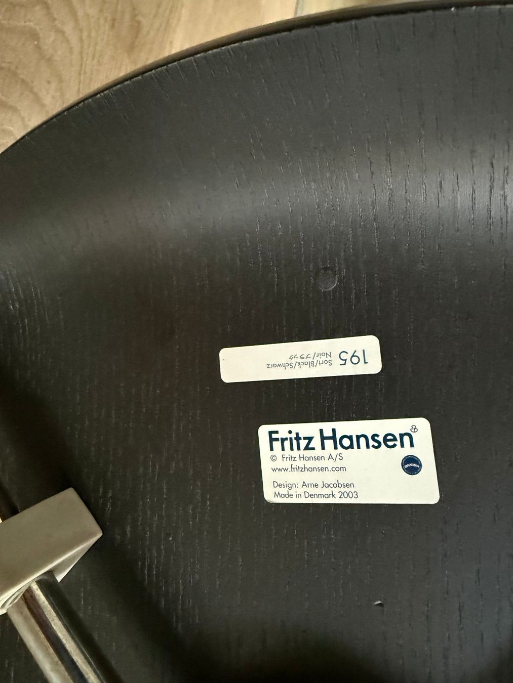 Fritz Hansen Stühle: Fritz Hansen Arne Jacobsen Stuhl schwarz gebraucht – Gebraucht aus Zürich von lea_9s5y 3