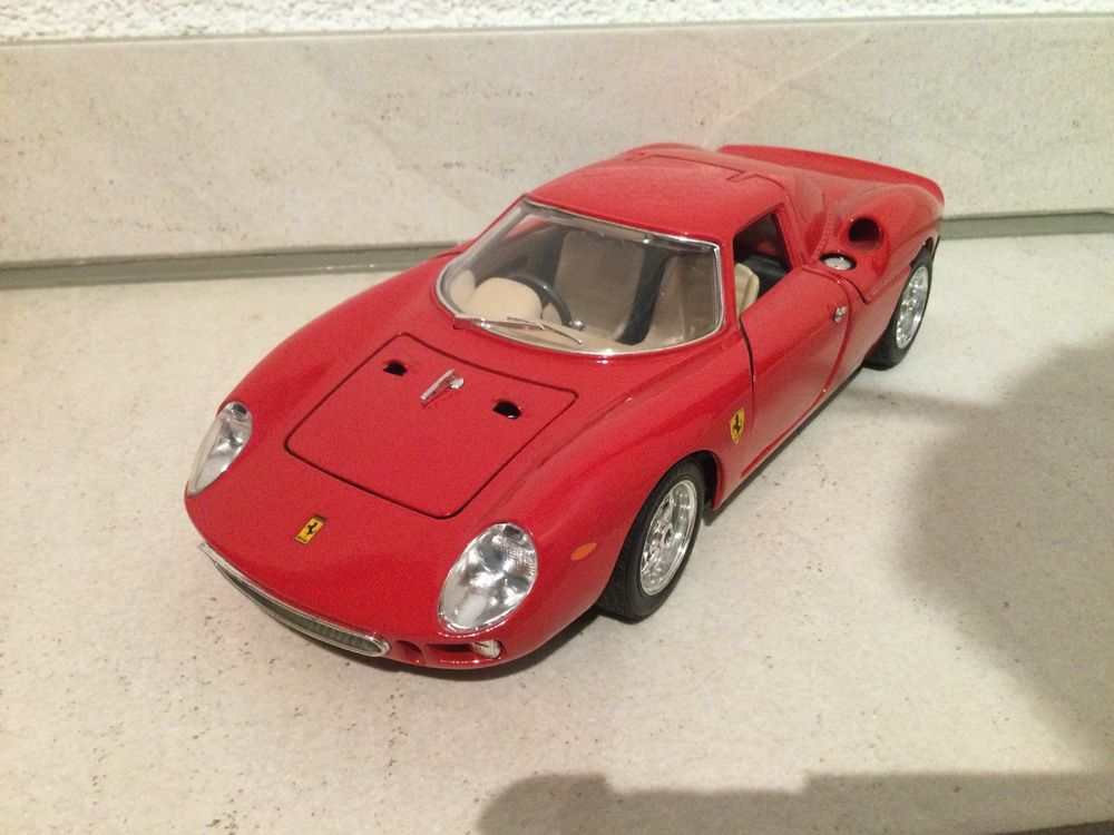 Châssis / Sièges Pour Maquette Ferrari 250 LM 1965 - Échelle 1/18 Burago - Occasion