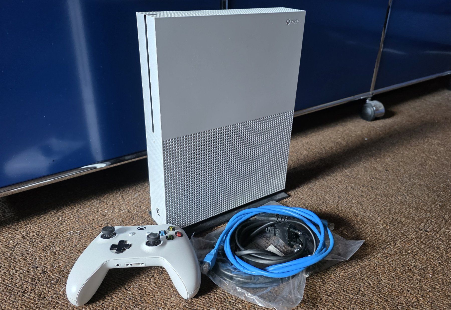 Microsoft Console: XBOX One S inkl. Zubehör – Usato da Wald AR venduto da mic_vvt8