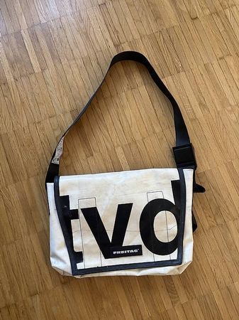 Freitag Tasche G5.1 weiss / schwarz