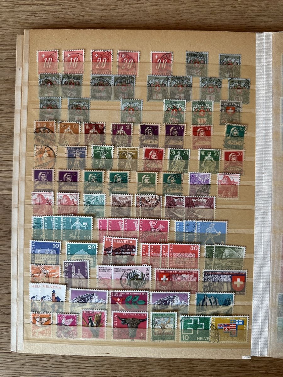 Tutti i francobolli: Schweiz - gemischte Sammlung auf 9 Seiten – Usato da Schmitten / FR venduto da Samsara169 7