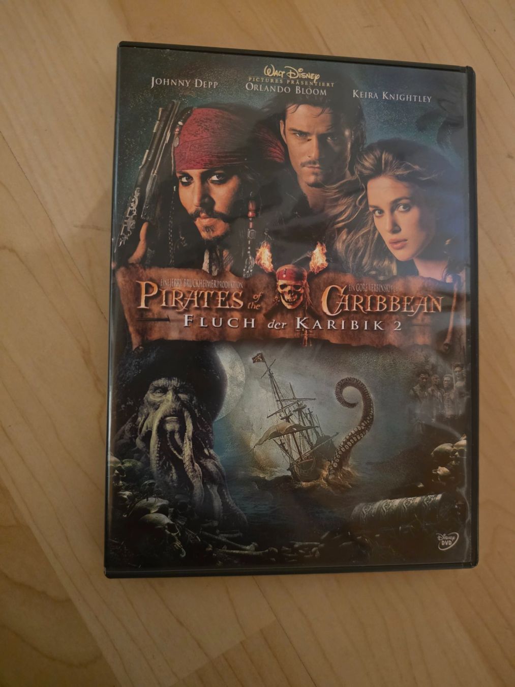 Tutti i DVDs: DVD Fluch der Karibik 2 – Usato da Ins venduto da PGD