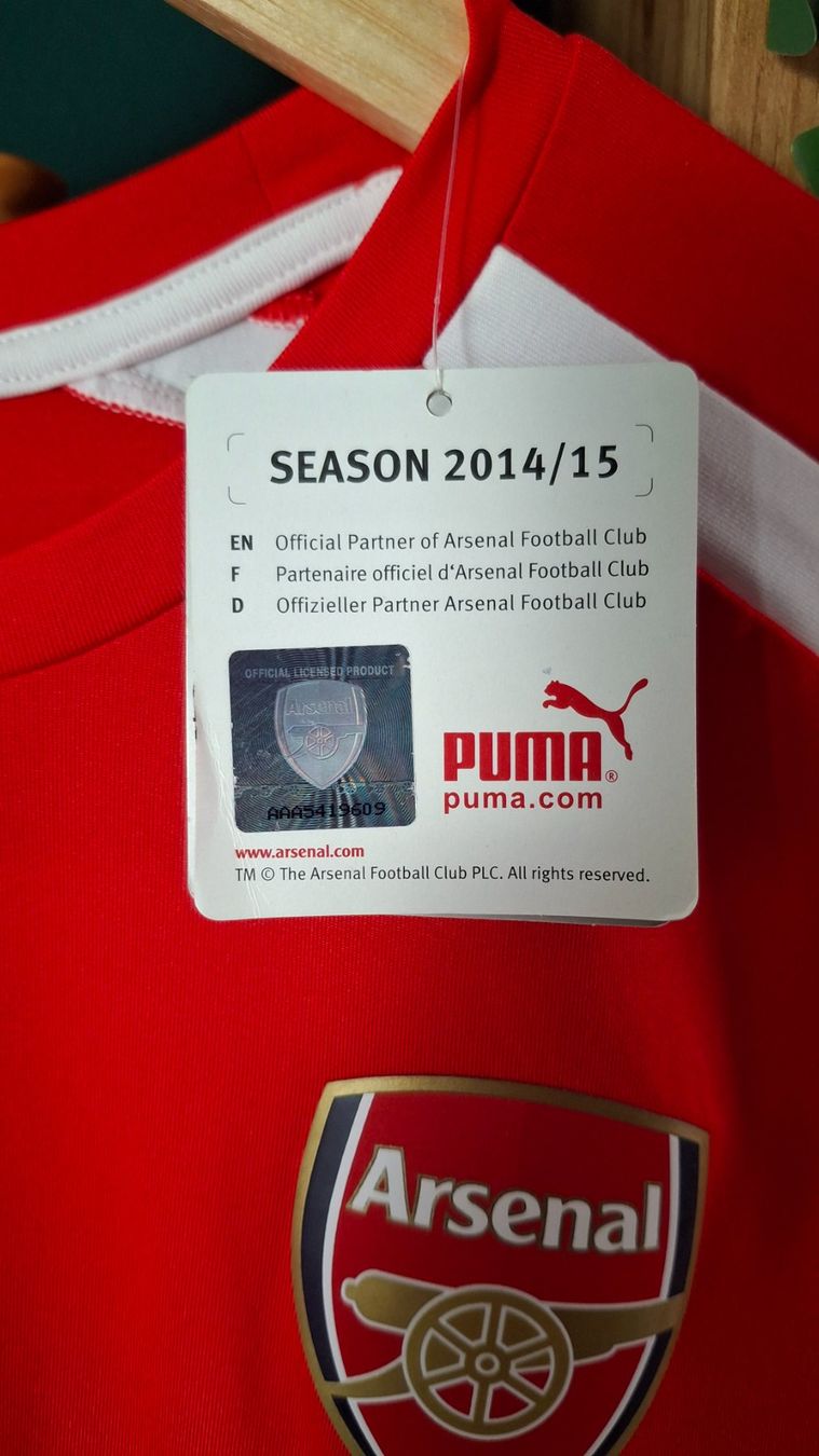 Arsenal Leibchen & Hosen: Arsenal 2014 2015 player version puma – Neu und originalverpackt aus Yverdon-les-Bains von flo_8fgr 2