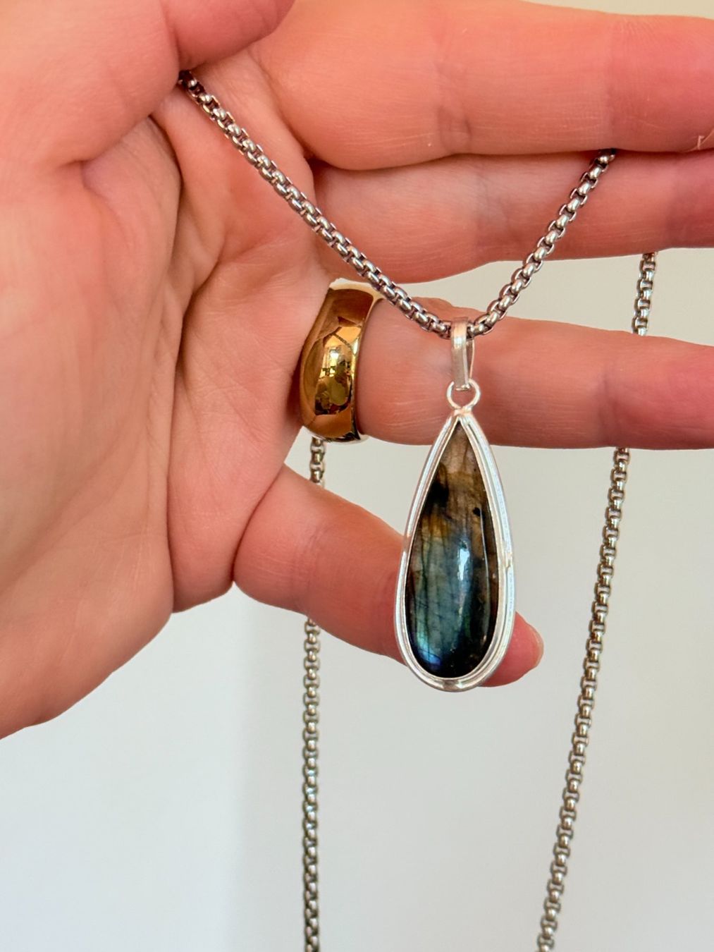 Catenine: Collier pendentif avec pierre de labradorite 💎 – Nuovo e nell'imballaggio originale da Genève venduto da AGBERG 3