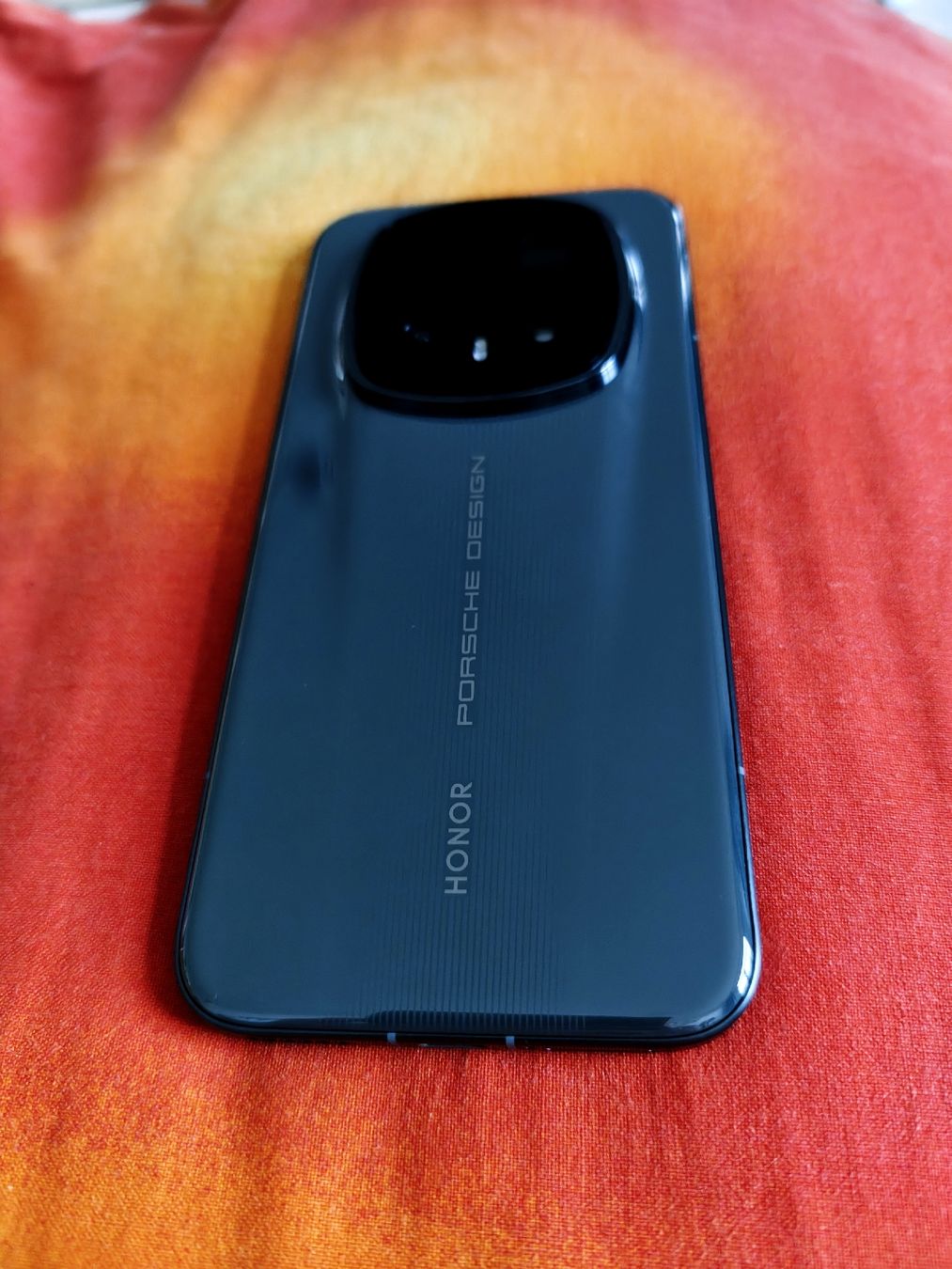 Honor Telefoni cellulari / Smartphones: Honor Magic 8 RSR Porsche design  – Nuovo (secondo la descrizione) da Delémont venduto da rooms2