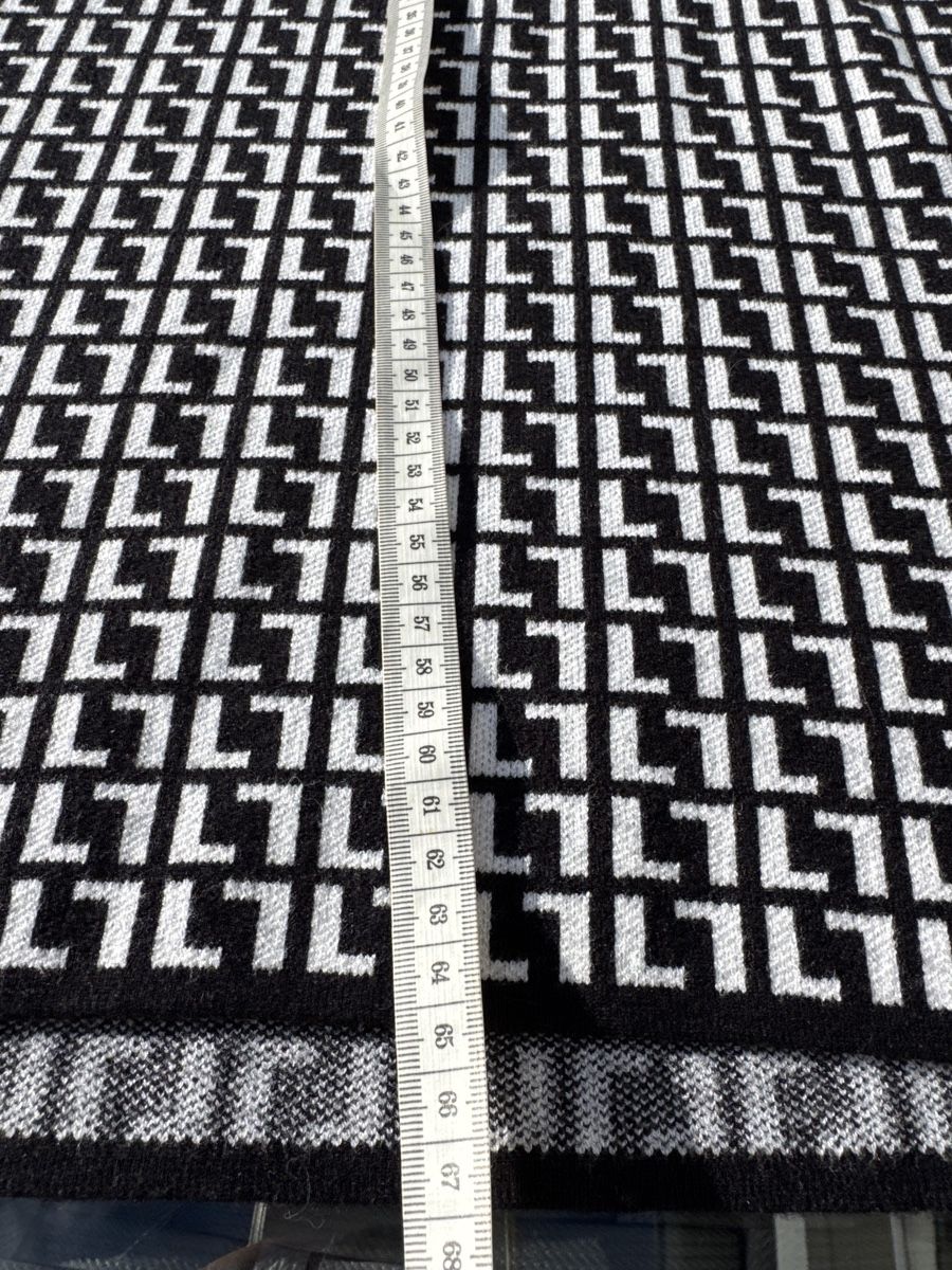 Maglioni & Felpe: Pullover Neu (1 Size) – Nuovo (secondo la descrizione) da Vezia venduto da sidu03 3