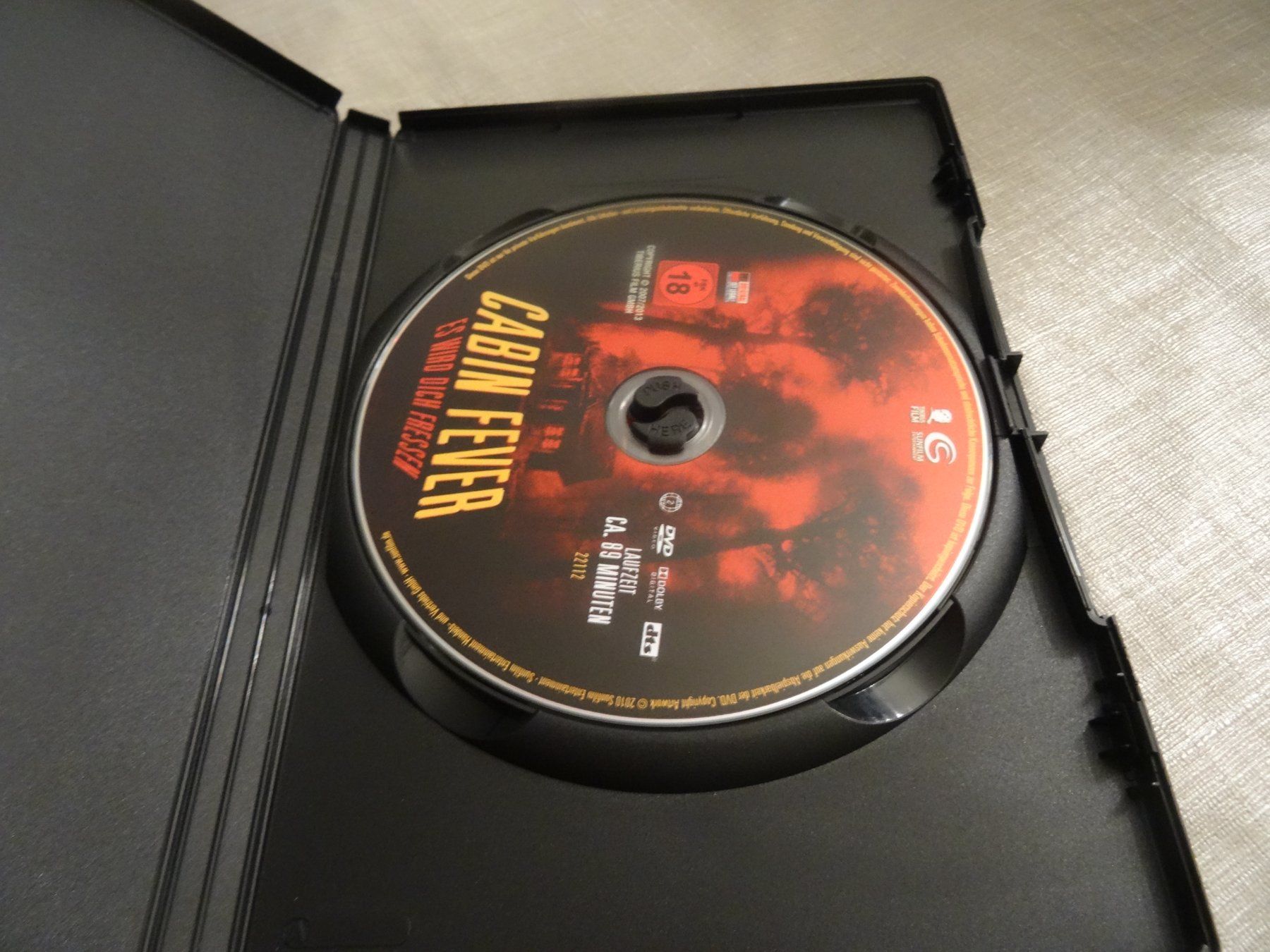 Tutti i DVDs: Cabin Fever - DVD - Horror - Ab 18 - – Usato da Olten venduto da Disc-Verkauf 1