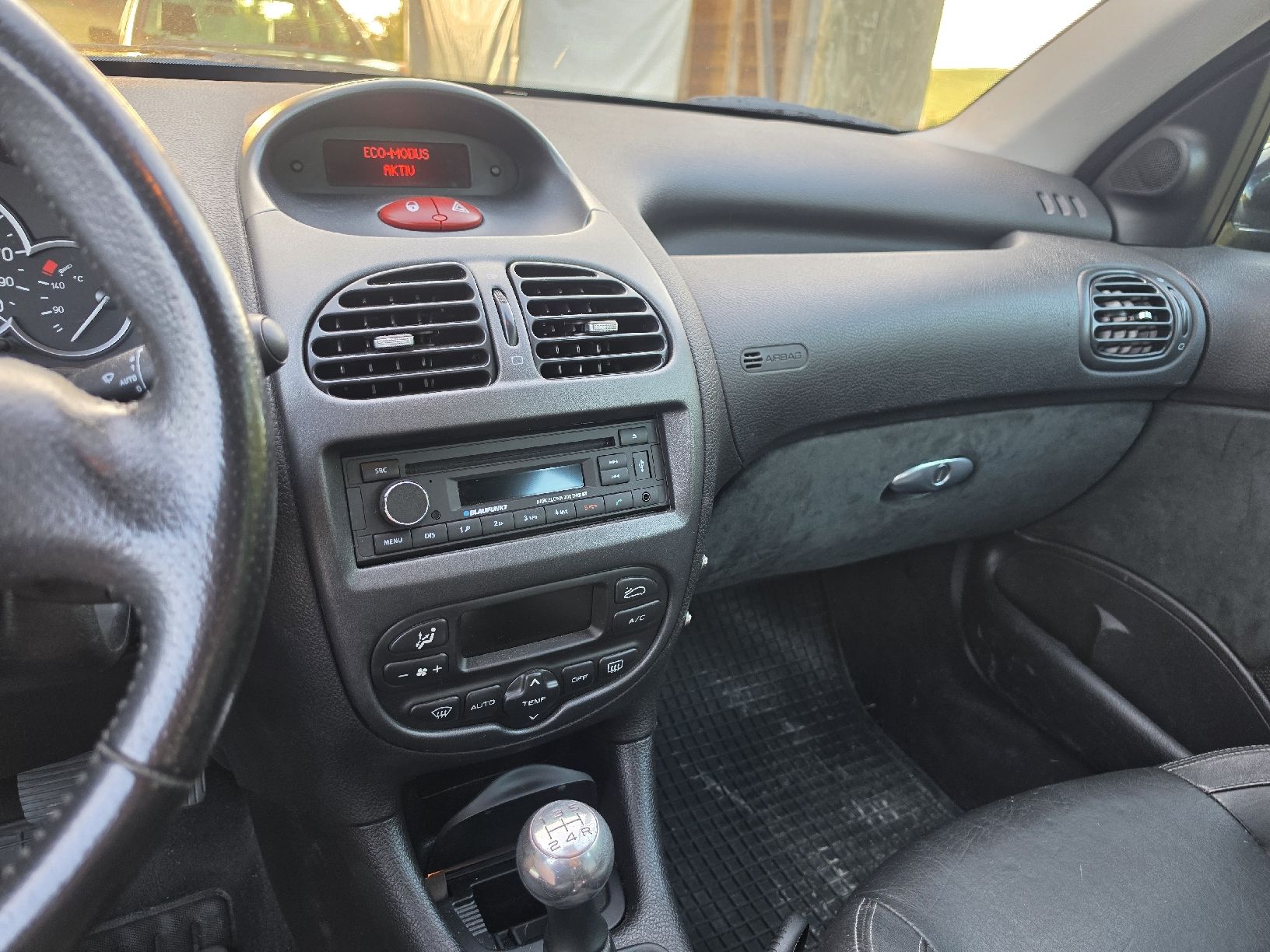 Peugeot Autos: Peugot 206 ab mfk neue hinterachse  – D'occasion à Dürrenroth par ben_h8rx 5