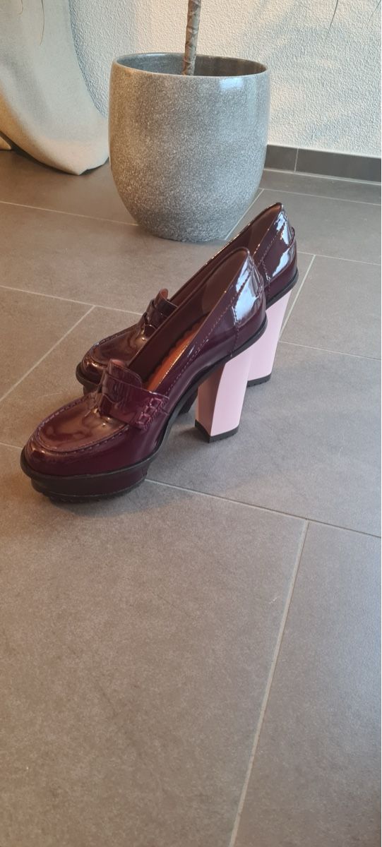 Mulberry Scarpe da donna: Mulberry Pumps Lackleder Bordeaux – Nuovo (secondo la descrizione) da Brugg AG venduto da ine_sl8m 2