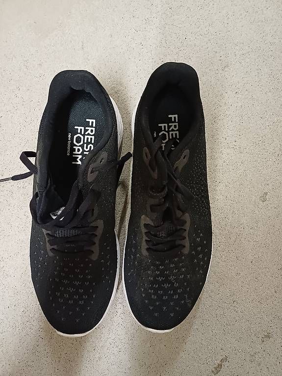 Herrenschuhe: New Balance Laufschuhe Sneaker – Gebraucht aus Zürich von jjud