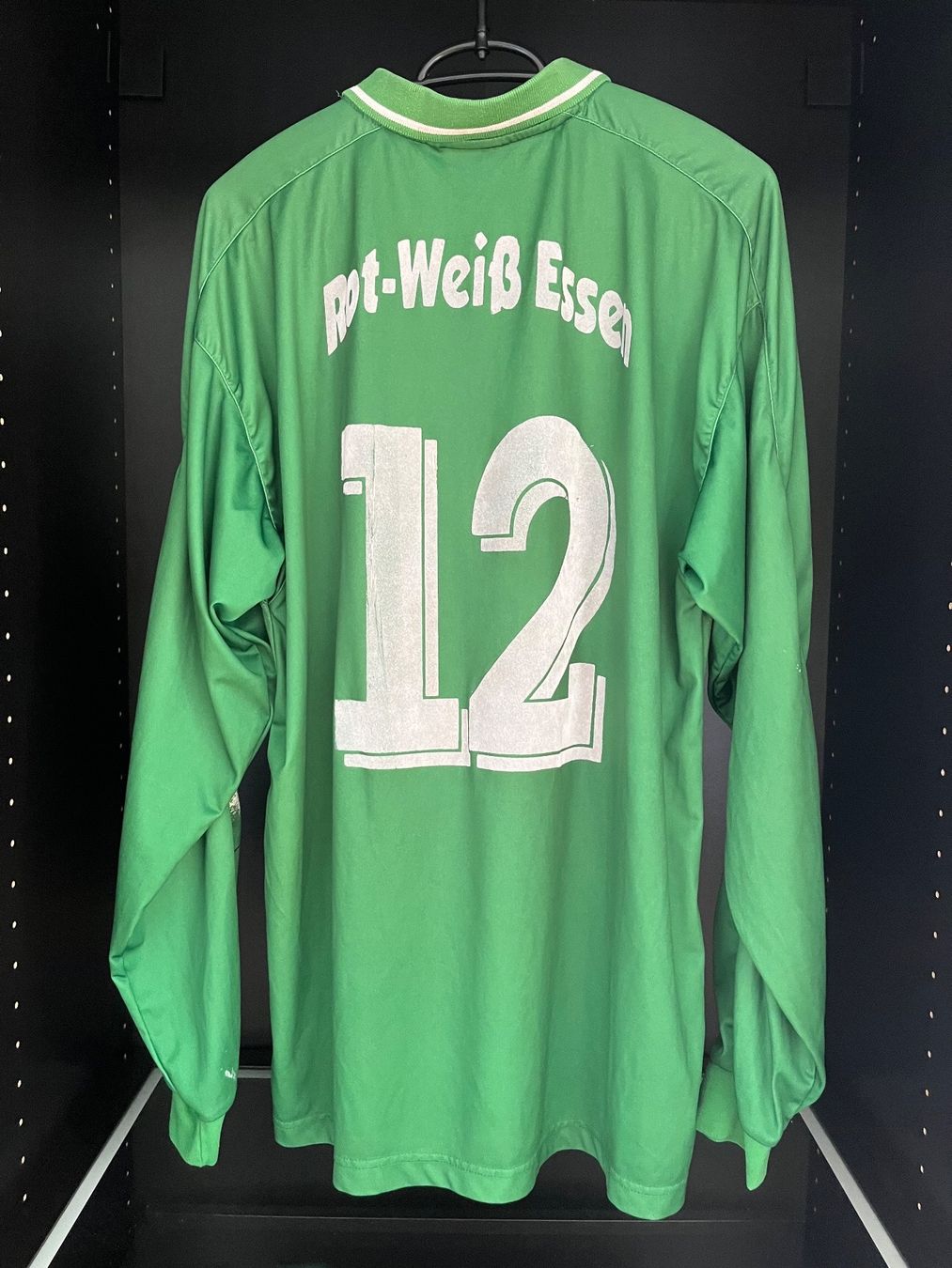 Canottiere & Pantaloni: Rot-Weiss Essen Trikot – Nuovo (secondo la descrizione) da Näfels venduto da dom_9p7f 1