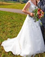 Wunderschönes Brautkleid mit Spitze, Gr. M