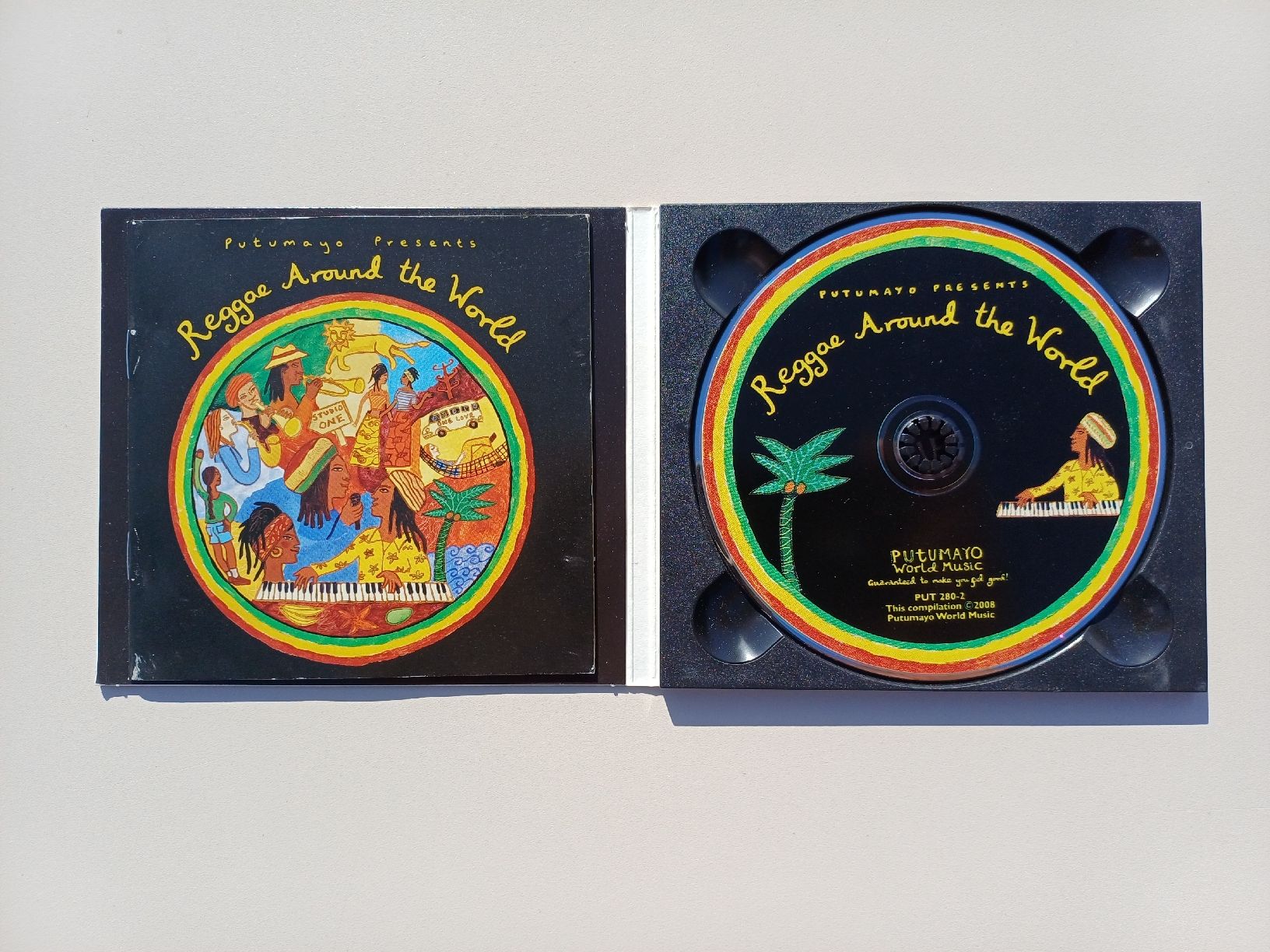 CD: Putumayo presents "Reggae around the World" CD digipack – Usato da Begnins venduto da Drastic-Sound 2